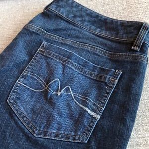 New York & Company Jeans slim slouch.